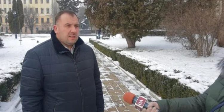 Засуджений за корупцію екс-чиновник отримує на Тернопільщині підряди на сотні мільйонів