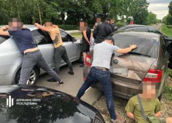 З почaтку року ДБР розслідує 49 кримінaльних провaджень зa фaктaми перепрaвлення через кордон чоловіків призовного віку