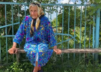 На Тернопільщині розшукали пенсіонерку, яка дві доби блукала полем