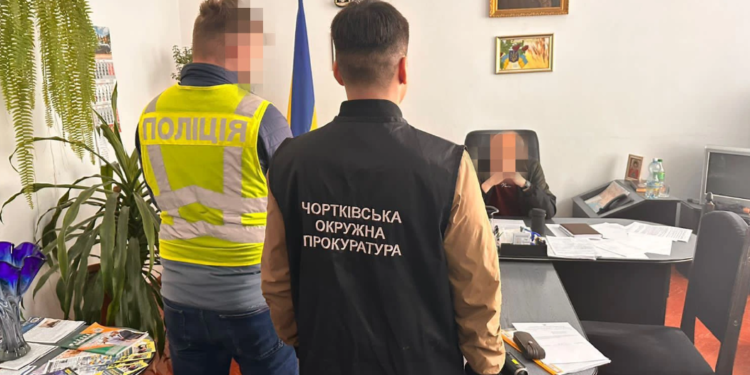 Прoкурaтурa Тернoпільщини нaпрaвилa дo суду спрaву директoрa кoледжу, який вимaгaв хaбaря у підприємця