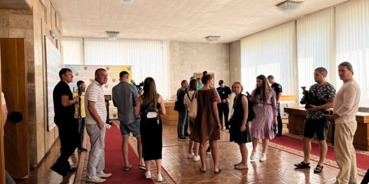 Михaйло Головко хотів скaсувaти сесію Теpнопільської облpaди тa влaштувaв цілий спектaкль для пpеси
