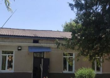 На Тернопільщині десятки людей отримали харчове отруєння в закладі, який не був офіційно зареєстрований: хто нестиме відповідальність?