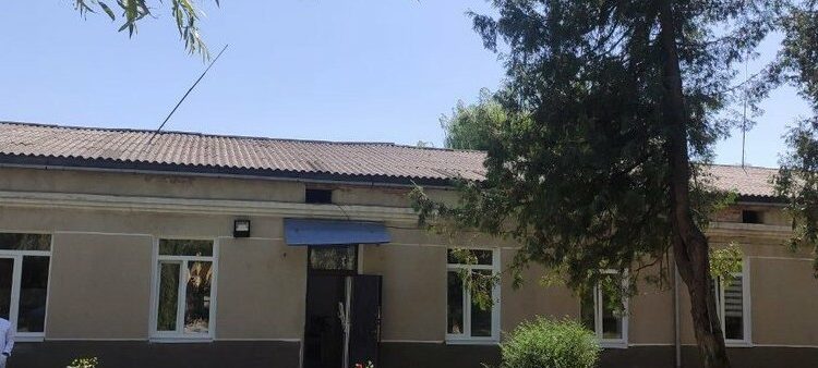 На Тернопільщині десятки людей отримали харчове отруєння в закладі, який не був офіційно зареєстрований: хто нестиме відповідальність?