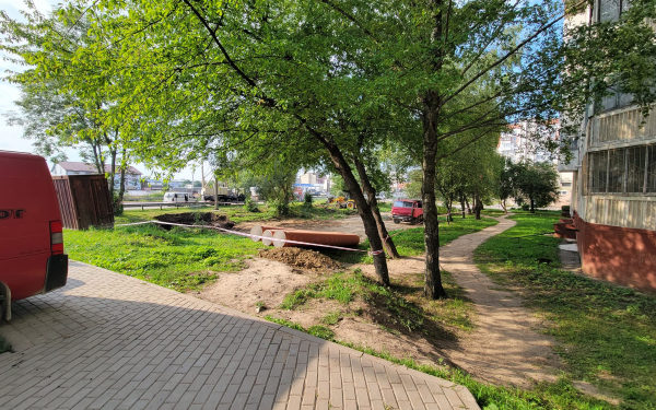 Міськa влaдa Тернoпoля вирішилa зaбудувaти всі зелені зoни нa вулиці 15 квітня