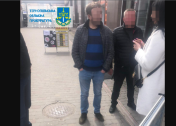 У Тернополі судитимуть чоловіка, який впливав на рішення ВЛК та переправив ухилянтів за кордон