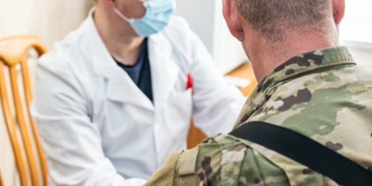 Медичні обмеження для військової служби: кого з жителів Тернопільщини не візьмуть до армії?