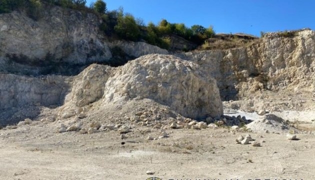 Від 3 до 6 років позбавлення волі: на Тернопільщині виявили незаконний видобуток каменю