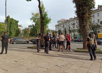 Гучне затримання в центрі Тернополя: УСР арештували двох чоловіків, які вимагали гроші у місцевих мешканців