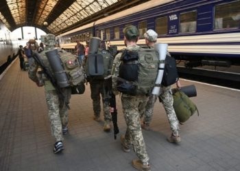 Тернополянам розповіли, чи має чоловік право на відстрочку, якщо в ЗСУ служить дружина?