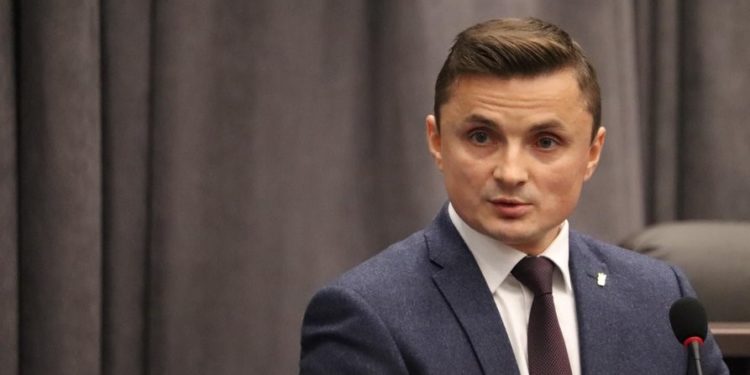 Втратив підтримку: У Тернопільській обласній раді навіть депутати-свободівці проти Михайла Головка