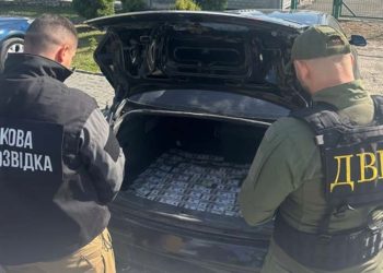 На гарячому затримали хабарника із Тернопільської громади
