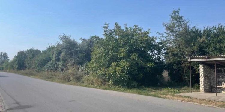 Біля Тернополя збудують сім будинків поруч з трасою та лінією електропередач