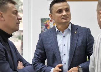 Під час війни Тернопільська обласна рада оголосила тендер на ремонт покрівлі на 2 110 033 гривень