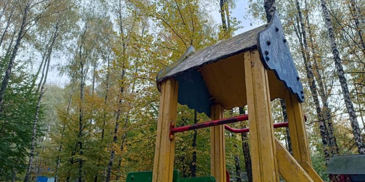 У тернопільському парку Нацвідродження хочуть відремонтувати дитячий майданчик за понад 1 млн гривень