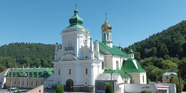 На Тернопільщині суд зобов’язав релігійну громаду повернути собор