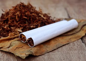 На Тернопільщині експоліцейський організував підпільне виробництво тютюну