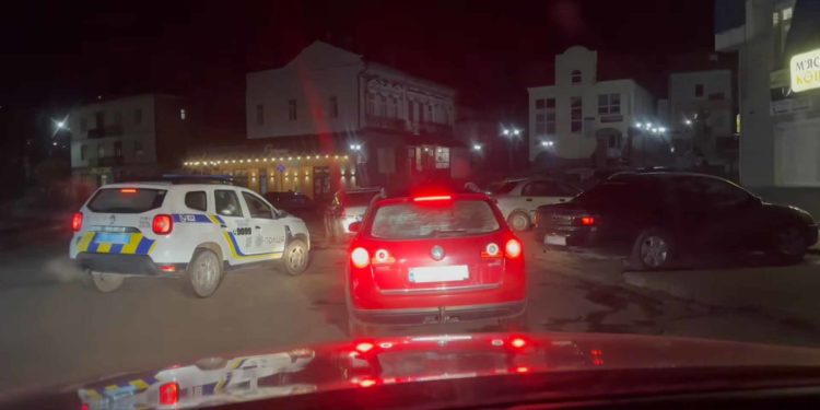 У Бучачі нетверезий інструктор з водіння продемонстрував небезпечний приклад на дорозі