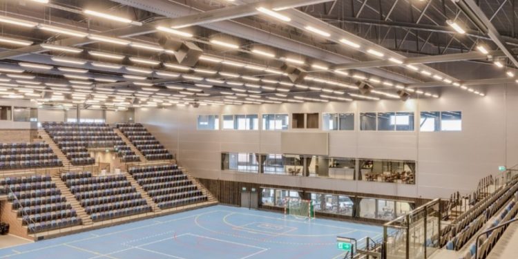 Посaдовці міської рaди у суді через розкрaдaння коштів під чaс будівництвa Пaлaцу спорту у Тернополі