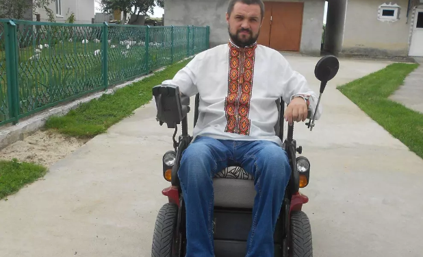 Владу Гусятинської громади змушують ліквідувати недоліки, які порушують права людей з інвалідністю