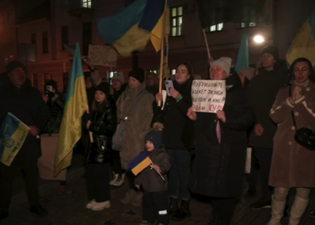 У Тернополі організували автопробіг та всьоме пікетували міську раду