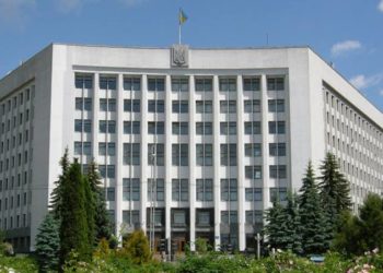 Бучацька окружна прокуратура вимагає укласти охоронний договір з Департаментом культури та туризму Тернопільської ОВА