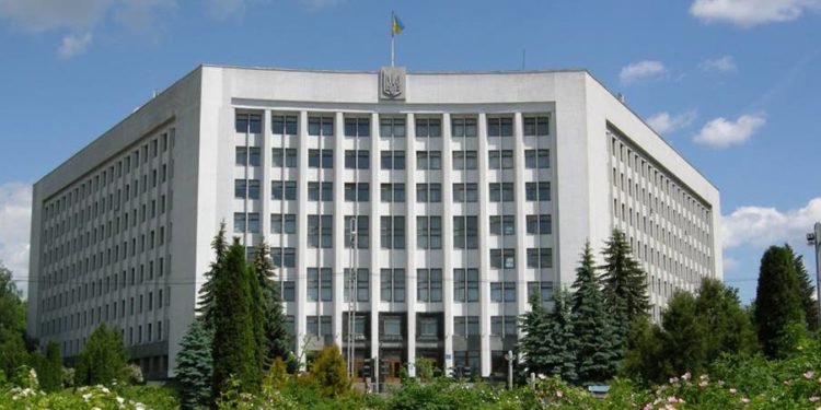 Бучацька окружна прокуратура вимагає укласти охоронний договір з Департаментом культури та туризму Тернопільської ОВА