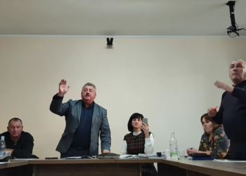 У Микулинцях депутати розглядали питання зняття грошової надбавки “За складність і напруженість”