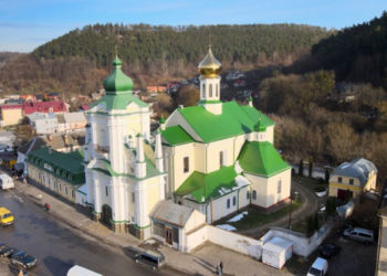 У Миколаївському соборі в Кременці зникли стародавні ікони та церковні речі