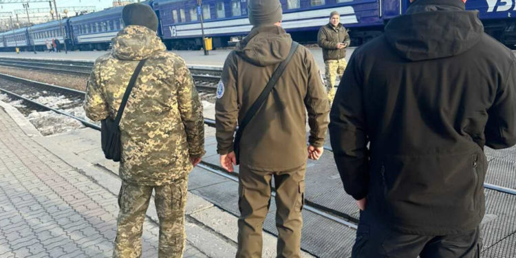 На Тернопільщині викрили 5 росіян та білоруску, які незаконно проживали в Україні