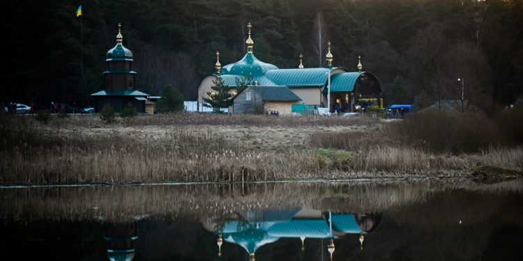Митрополит Епіфаній освятив храм-пантеон у селі Лішня на Тернопільщині