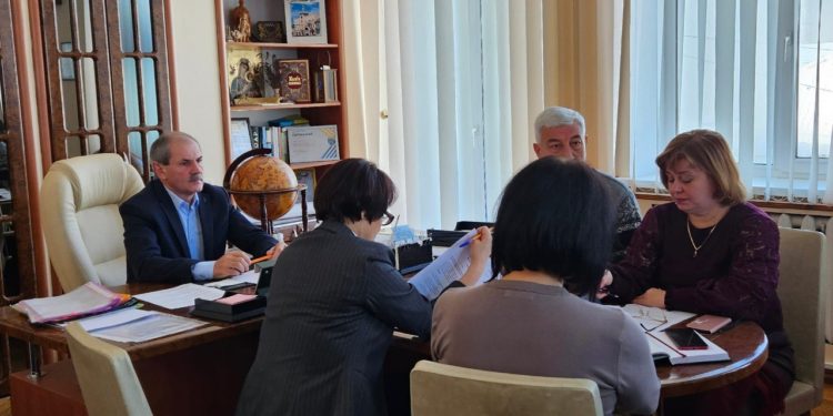 У міськраді Підгайців за місяць витратили  майже 1 мільйон на премії