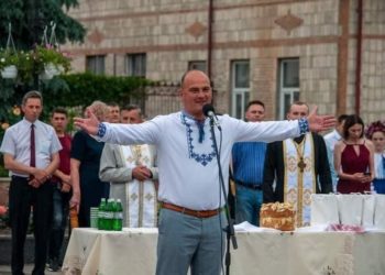 Мер Чорткова Шматько за період війни закупив на потреби міської ради більше 31 тонни пального