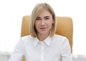 “Лексус”, дві квартири і дача: що задекларувала улюблена заступниця міського голови Тернополя