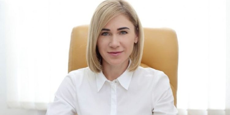 “Лексус”, дві квартири і дача: що задекларувала улюблена заступниця міського голови Тернополя