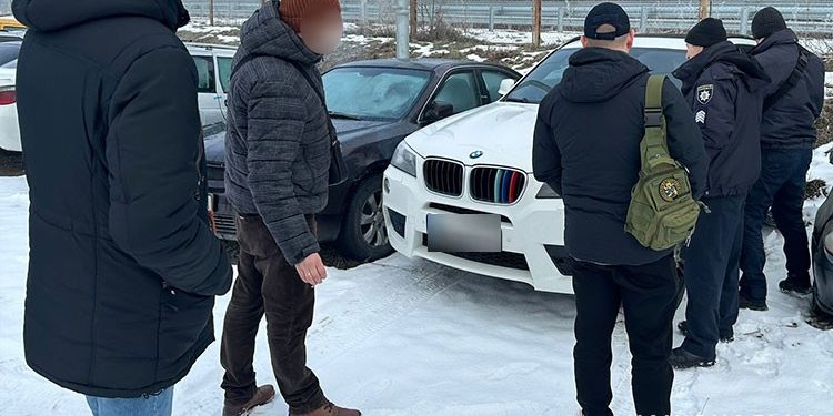 Вносили дані у систему “Шлях”: у Тернополі затримали чергових ділків, що допомагали ухилянтам