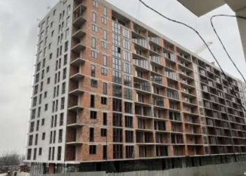 Роками очікують на помешкання: інвестори відомого житлового комплексу у Тернополі вимагають правди