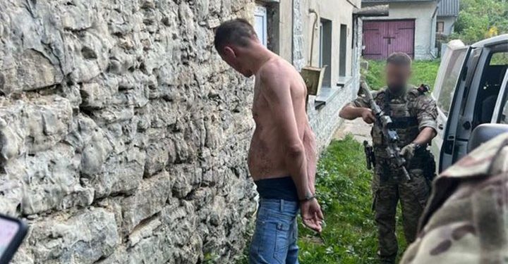 На Тернопільщині чоловік, який побив бійця, зібрав на фейкові рахунки понад двісті тисяч гривень