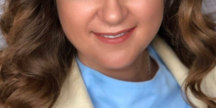 Активістка Юлія Мамчак з’ясовує куди пропала інформація про 111 житлових об’єктів в Тернополі