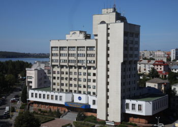 Тернопільські податківці на 3 000 000 гривень замовляють послуг по догляду за будинком управління та прибудинковою територієї