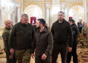 Красивий звал. Вишуканий договорняк. Торгашество найвищої проби. Відкуп. Підкуп. Обоє рябоє.