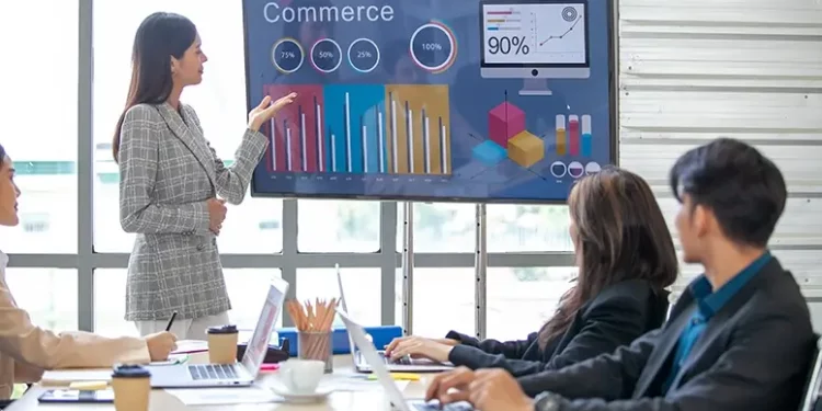 Чим відрізняється есе від презентації: Основні відмінності та як обрати формат