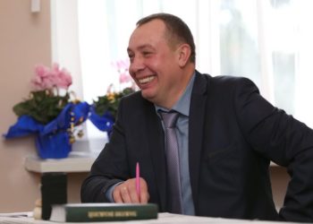 Голова Вишнівецької громади “під матрацом” тримає 10 500 000 гривень