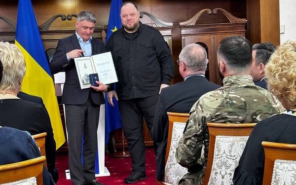 Сергій Гаріян отримав грамоту Верховної Ради України «За заслуги перед українським народом»