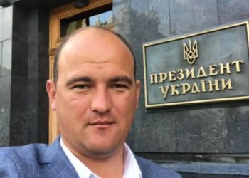 У Чорткові за попередньою змовою службові і посадові особи привласнили бюджетні кошти