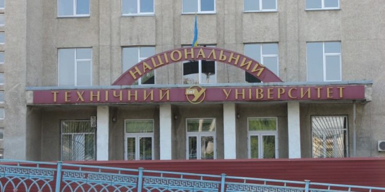 У Тернополі міграційники перевіряють ТНТУ