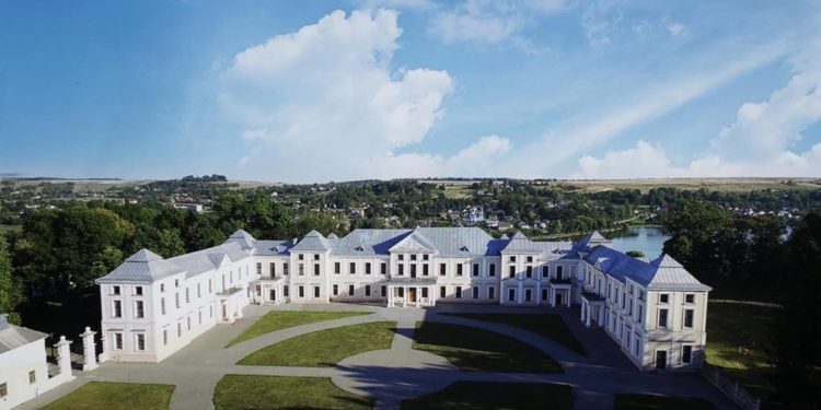 Вишнівецький палац