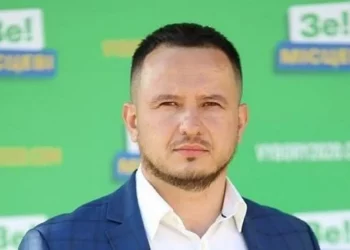 Як депутат Тернопільської облради виїхав за кордон у відрядження, а потім зник