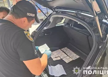 Директора навчального закладу з Чоркова підозрюють у хабарній справі