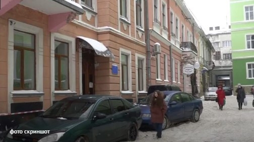 Тернопільську медикиню оштрафували за вимагання хабара в кандидата на посаду поліцейського