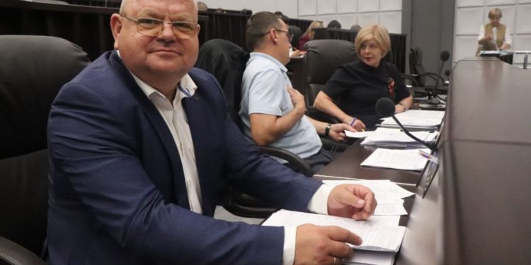 У Тернопільській обласній раді представили нового депутата